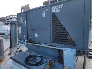 Performed commercial HVAC rooftop unit diagnostic and electrical repair service for the kitchen RTU at Scholz Garten in Austi...