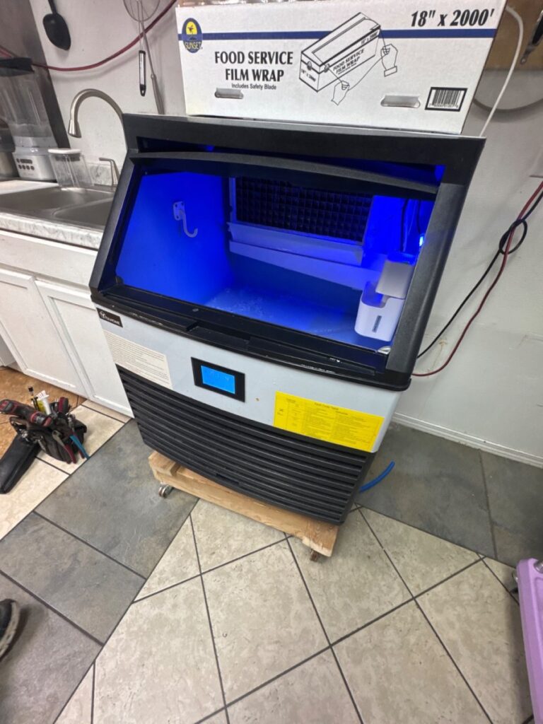 Diagnosed ice machine in Leander Tx.