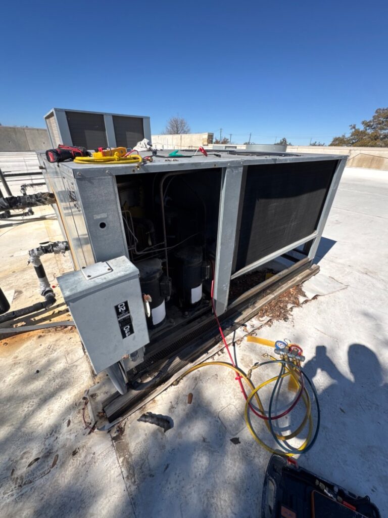 2206: Repaired water chiller in Austin, Texas.