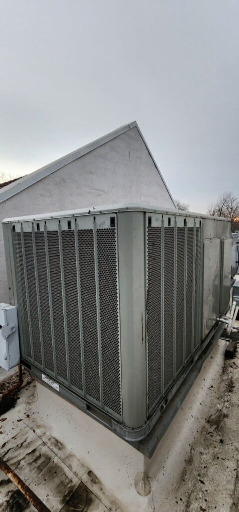 2245: preventative maintenance for walk in units, reach in units and RTU in round rock, Texas