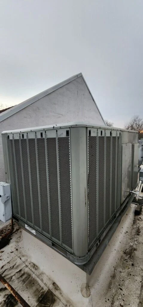 2245: preventative maintenance for walk in units, reach in units and RTU in round rock, Texas
