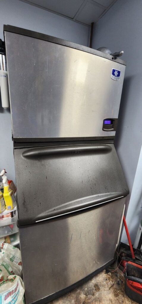2272: performed maintenance on Manitowoc ice machine in Austin TX
