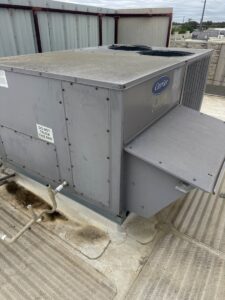Deiced evaporator coil on carrier AC RTU in Leander, Texas