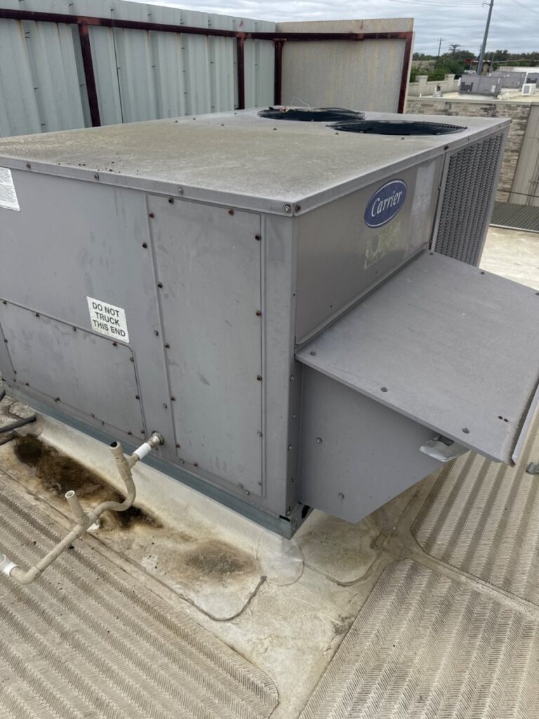 Deiced evaporator coil on carrier AC RTU in Leander, Texas