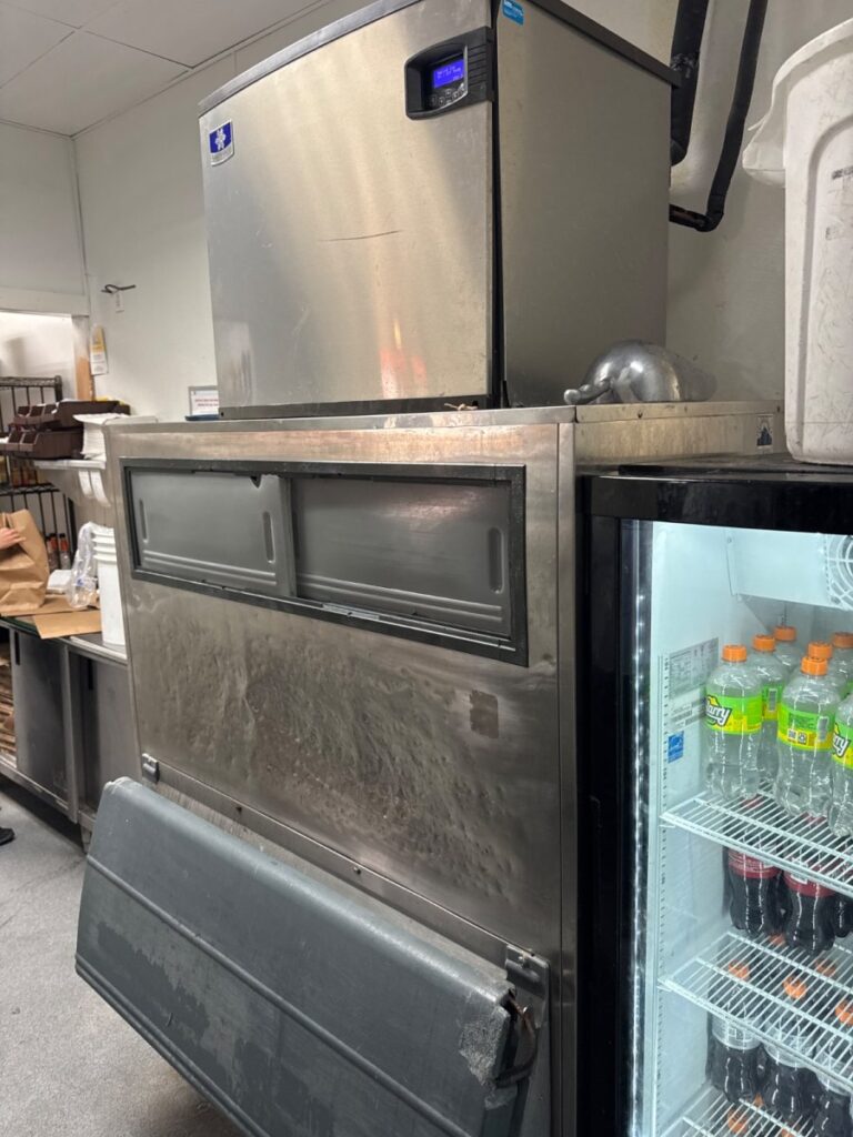 Diagnose manage to walk ice machine in Austin, Texas