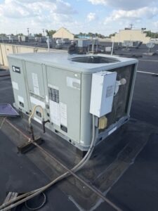 Setpoint Services completed commercial HVAC and refrigeration repairs at Domino's Pizza Elgin, located at 910 Lee Dildy Blvd...