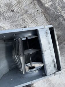 Setpoint Services responded to a commercial air conditioning service call at a 7-Eleven in Austin, Texas after the customer r...