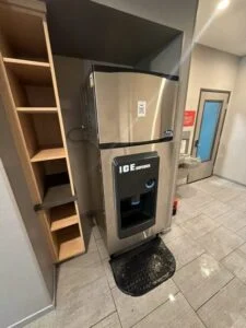 Setpoint Services serviced a Hoshizaki DB-200H commercial ice dispensing bin at Avid Hotels in Austin, Texas after finding th...