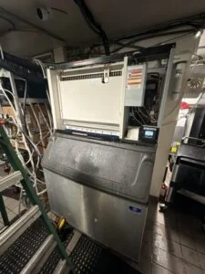 Setpoint Services serviced a Manitowoc IDT1500N-261E commercial ice machine at Finley’s in Round Rock, Texas after the custom...
